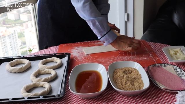 3 Ingredient Easy & Crunchy Simit - #1 Street Food Of Turkey