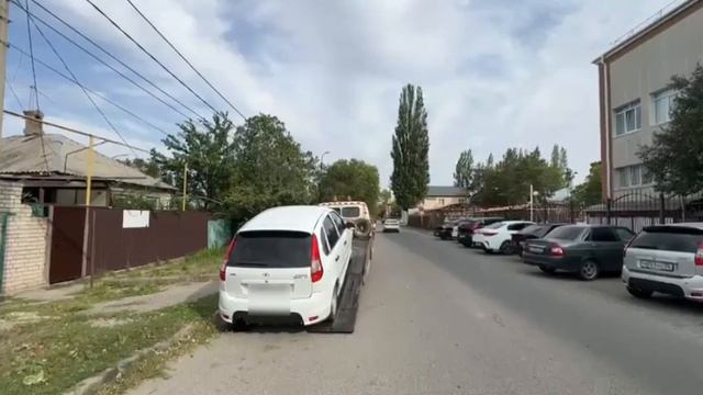 Сотрудники Госавтоинспекции продолжают устранять нарушения правил парковки Черкесске смотреть онлайн