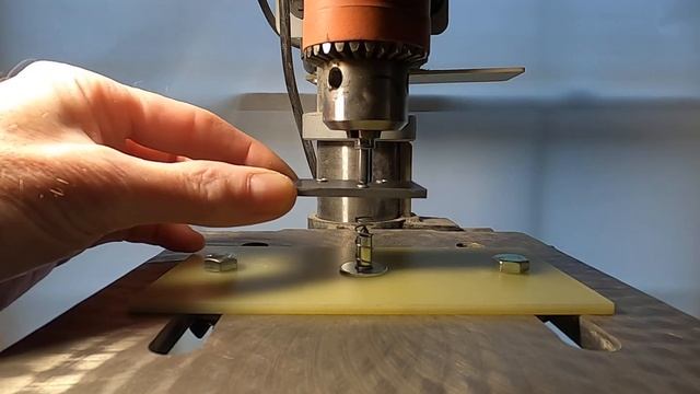 Turret lug and Eyelet swaging tool смотреть онлайн