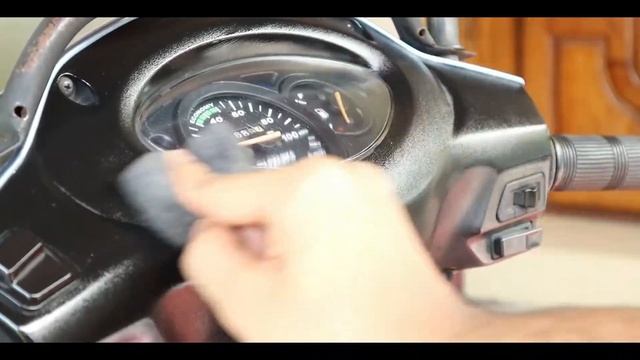 Scooter Dashboard Polish In 2 Minutes | Plastic Body Restoration