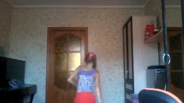 Красные шортики