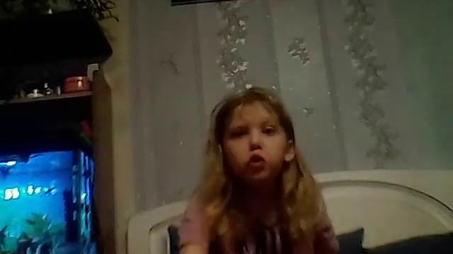 обзор на портфель (что у мишки в портфели?)*1 видео* смотреть онлайн