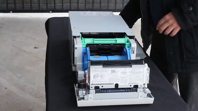RJB Audionorte - Limpieza de Tiras de Papel en Impresora Mitsubishi CP-D70DW смотреть онлайн