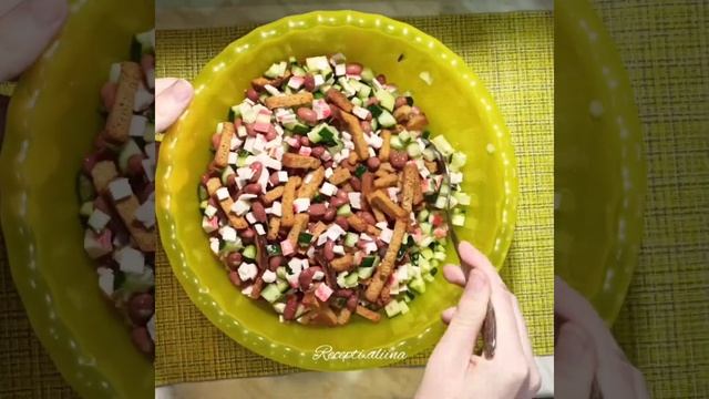 Салат из сухариков?|Самый вкусный и простой! смотреть онлайн