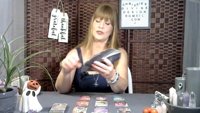 Gemini tarot reading for October 2022 -Spirit has a message смотреть онлайн