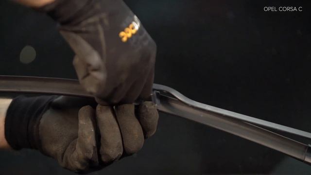 How to change wipers blades / window wipers OPEL CORSA C (F08, F68) [TUTORIAL AUTODOC] смотреть онлайн