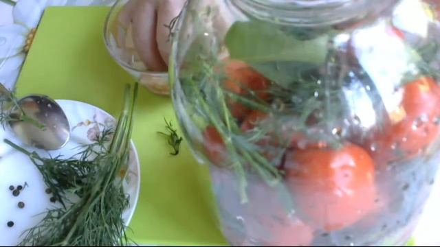 Квашеные ПОМИДОРЫ быстро за 2 дня. Бочковые помидоры в банке.Закваска помидор за 5 минут. Видео. смотреть онлайн