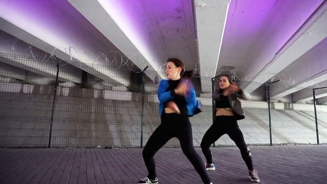 Reggaeton by Margo and Olya смотреть онлайн