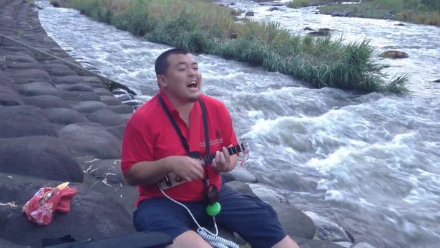 Traveler Guitar Ukulele Smokey Amp смотреть онлайн
