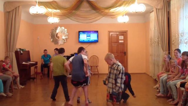 танец мальчиков смотреть онлайн