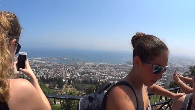 Observation of the Bahai Gardens in Haifa, Israel смотреть онлайн