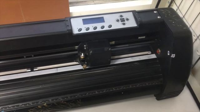 Плохо режет режущий плоттер. Настройка и ремонт режущего плоттера смотреть онлайн
