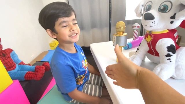 Karaoke Kids Fun| Unbox Wireless Bluetooth Karaoke Microphone| Mic Collections смотреть онлайн
