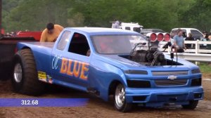 Силовая тяга тягачей и модифицированных пикапов 2WD Truck Pulling