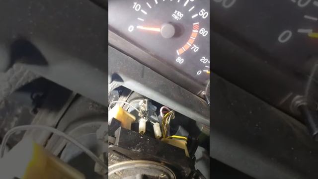 почему срабатывает сигнал когда вытаскиваешь ключи зажигани ВАЗ 2110 смотреть онлайн