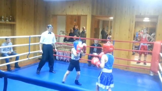 Боксер Данька! смотреть онлайн
