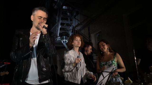 Антон Севидов & Мириам Сехон - I Belong To You (Lenny Kravitz cover) @ Noor bar смотреть онлайн