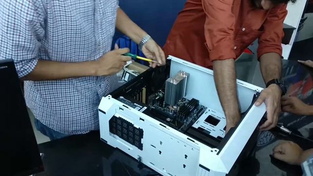 PC Building workshop by Nvidia and Cooler Master at Tech Tatva - 2017 смотреть онлайн