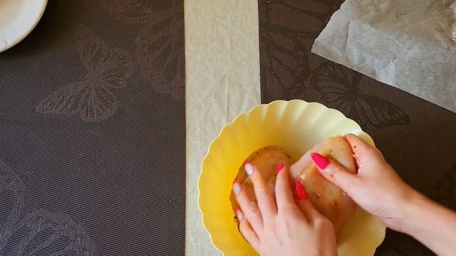 АРОМАТНЫЙ И СОЧНЫЙ РЕЦЕПТ ДЛЯ УЖИНА ИЛИ ОБЕДА.ГОТОВИМ ЗАПЕЧЕННУЮ ГРУДКУ С ЧЕСНОКОМ И ПОМИДОРАМИ смотреть онлайн