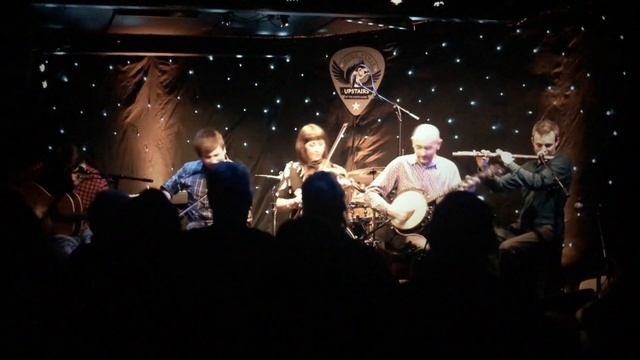 Cleere’s Polka with The Ceili Allstars at The White Horse Ballincollig Jan 2023 смотреть онлайн