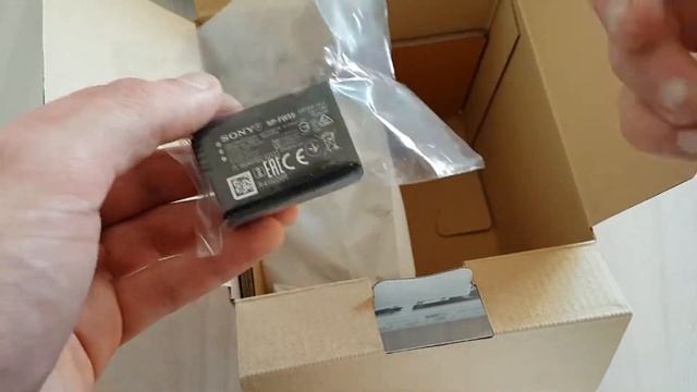 Unboxing Sony Alpha 6000L смотреть онлайн