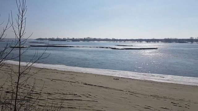 На Оби и её замёрзших протоках. Видеозарисовка. 26.03.2017. смотреть онлайн