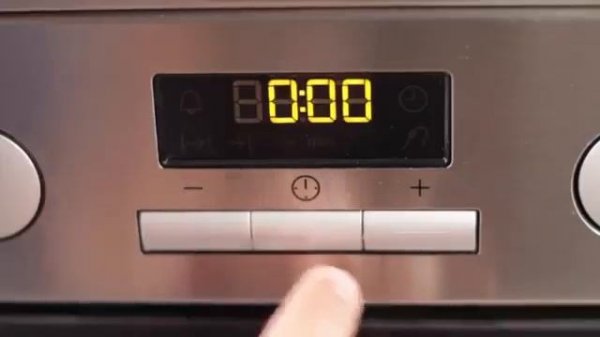 Плита Electrolux EKC 954301 W