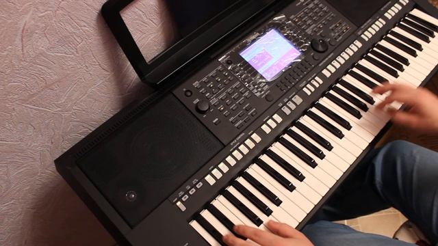 "Эхо любви" на Yamaha PSR S750. смотреть онлайн