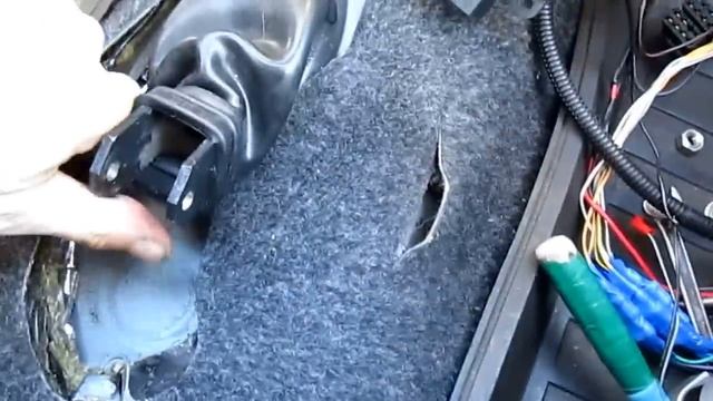 Быстрый способ замены пыльника кулисы около ручки кпп. смотреть онлайн