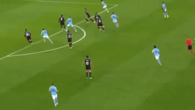 Manchester City 3-1 Sevilla: Lewis makes history to help City secure win смотреть онлайн