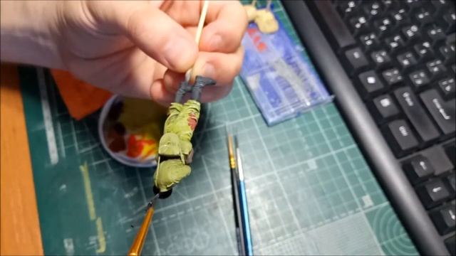 Роспись смоляной фигурки темперной краской смотреть онлайн