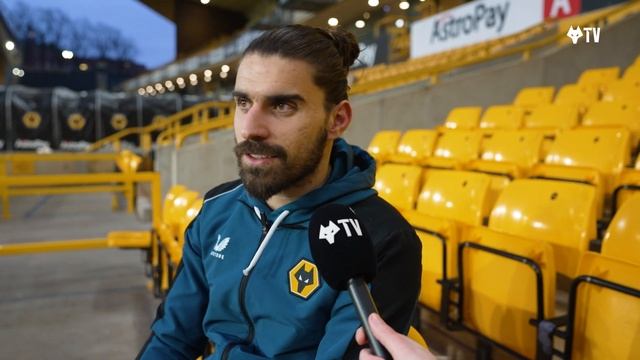 Ruben Neves' son crashes his post-match interview! смотреть онлайн