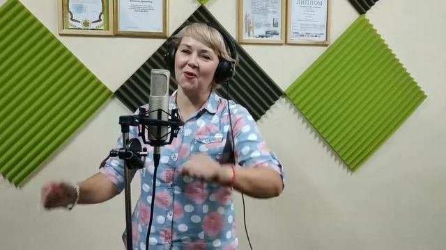 "Незабудки"исп.Алена Шестак (сл .А.Карпик, муз. Д.Данилин) смотреть онлайн