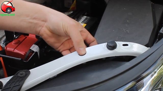 Установка упоров / амортизаторов капота на Opel Ampera-e / Chevrolet Bolt (www.upora net) смотреть онлайн