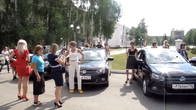 Уже 7 Фольксваген Поло от LR в маленьком городке смотреть онлайн