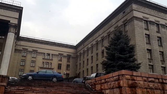 Outside KBTU E1 / КБТУ Снаружи / Kazbekbi Side / Kazakhstan смотреть онлайн