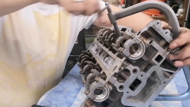Opel Meriva. ремонт головки. смотреть онлайн