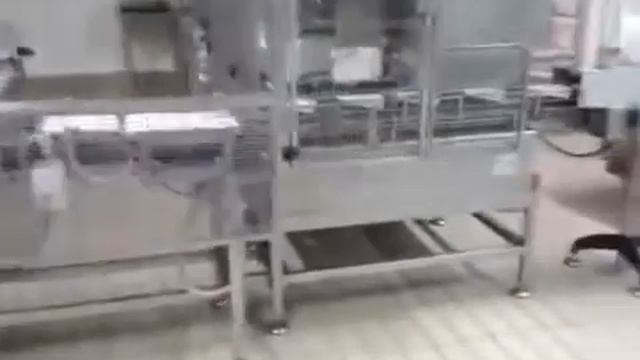 Автоматическая нарезка сыра на клинья точного веса смотреть онлайн