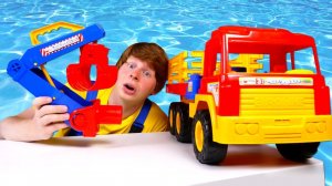 Машинка с манипулятором сломалась. Видео про машинки для мальчиков