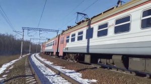 Система электровозов 2ЭС5К-115/119 «Ермак» с перегоняемым электропоездом ЭД9М-0262.