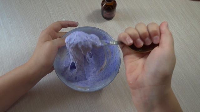 🔥 Крутой слайм из маски плёнки и шарикого пластилина без клея смотреть онлайн
