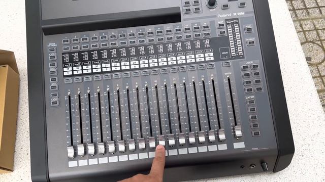 Mixer Roland M200i mới 100% nguyên thùng chưa sử dụng giá 35tr Lh 0969.991.779 смотреть онлайн