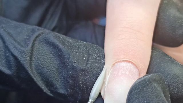 Жуть какая прилипшая кутикула. Испортила дизайн😥😥😥 смотреть онлайн