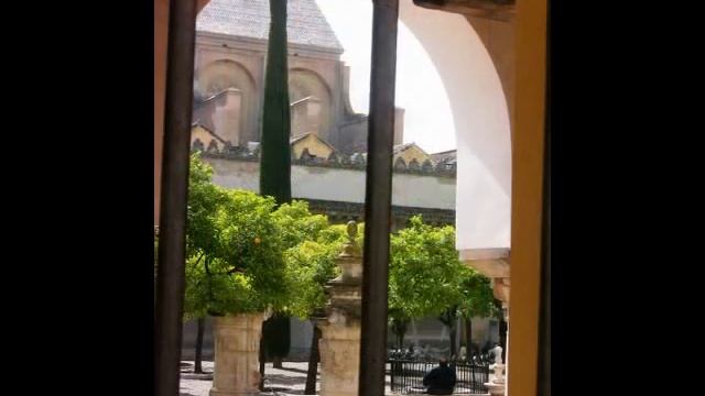 Cordoba, La Juderia and the Mesquita: a slideshow смотреть онлайн