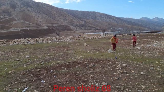 The Power of Love: Maryam's Unwavering Happiness in Limited Circumstances смотреть онлайн
