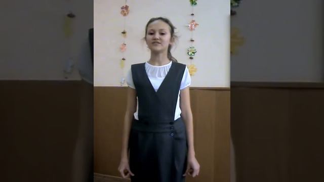 Страна читающая — «Бартова Елизавета» читает произведение «Лисица и виноград» И. А. Крылова смотреть онлайн
