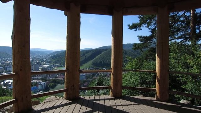 31.08.2023. Республика Алтай. Горно-Алтайск. Гора Туу-Кайа. Беседка зайсанов. Вид изнутри смотреть онлайн