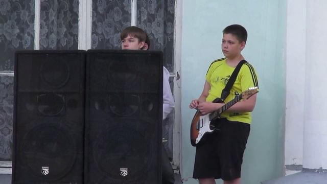 группа Нет Крови ( разминка) День Молодёжи 2015 смотреть онлайн