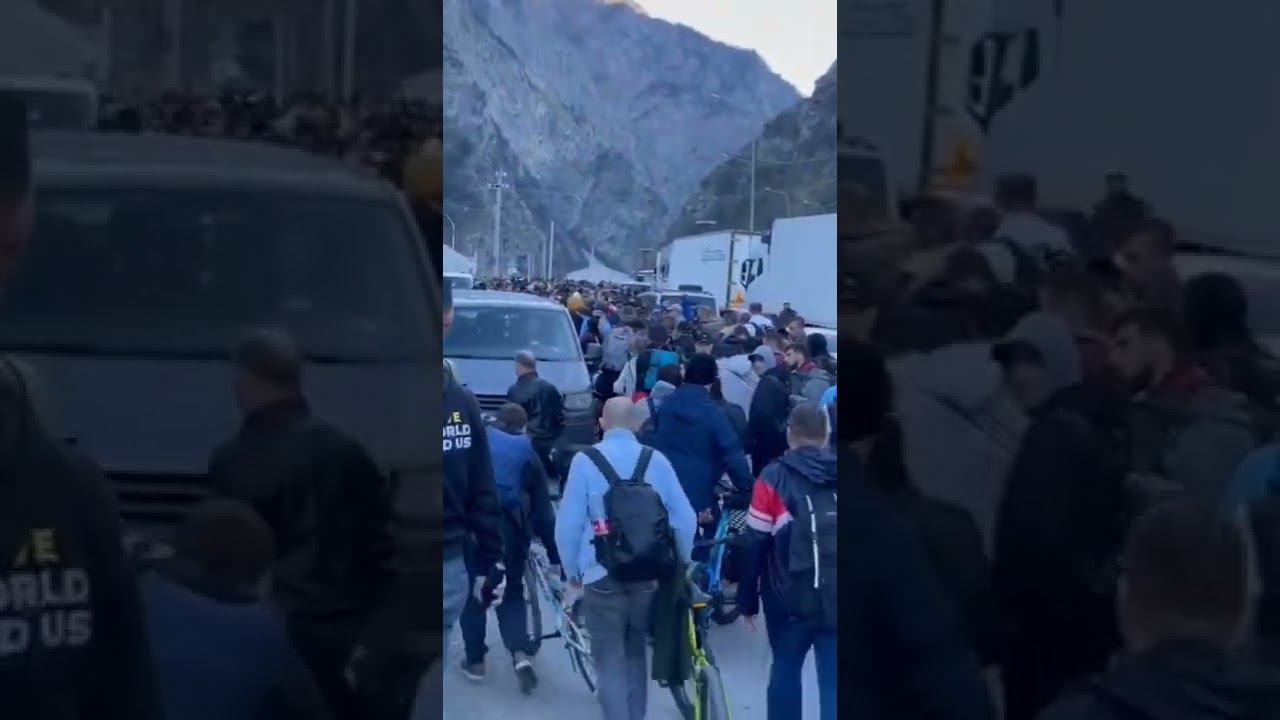 Мобилизация и граница Сочи с Грузией. Разрешили пешком #shorts смотреть онлайн