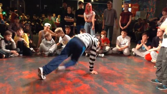 Рэп на Голове 2014, номинация до 11 лет bboy Vlad, In Action смотреть онлайн